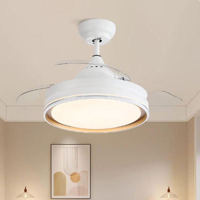 6-Gang-Gleichstrommotor-Rückziehventilator mit Licht